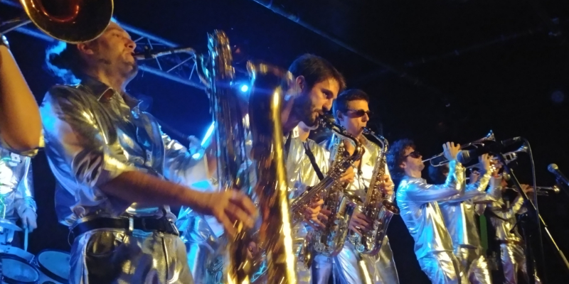 3615 Brass band, Fanfare Fanfare en représentation à Paris - photo de couverture n° 3