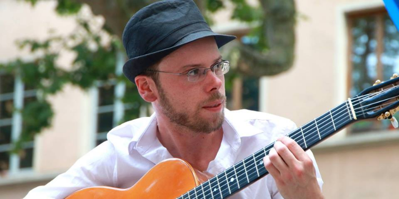 La Tostaki compagnie, Musiciens Jazz Manouche en représentation à Rhône - photo de couverture n° 3