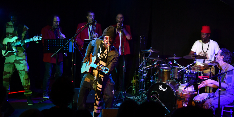 Majnun & The Black-Magis Sofas Sofas, Groupe de Musique Jazz en représentation à Loiret - photo de couverture n° 2