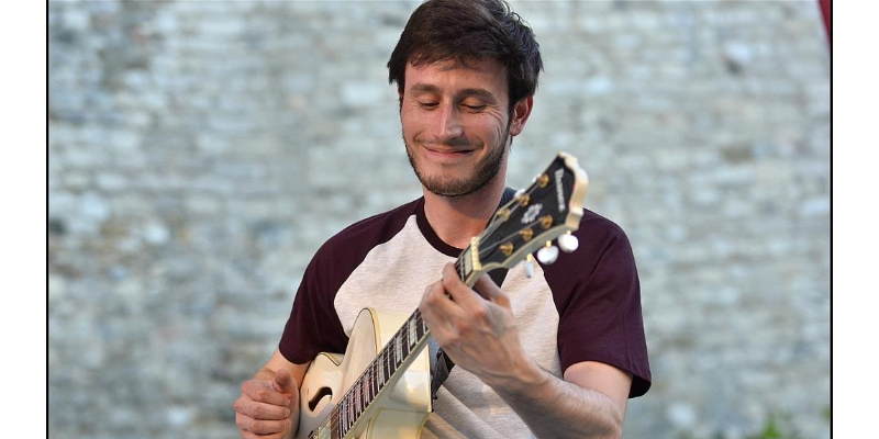 Le Guerinel, Musiciens Pianiste en représentation à Rhône - photo de couverture n° 1