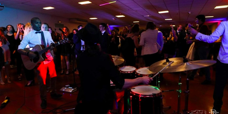 Hexley , Groupe de Musique Rock en représentation à Gironde - photo de couverture