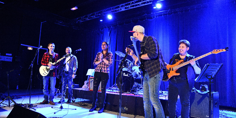 The INGALLS, Groupe de Musique Rock en représentation à Bouches du Rhône - photo de couverture