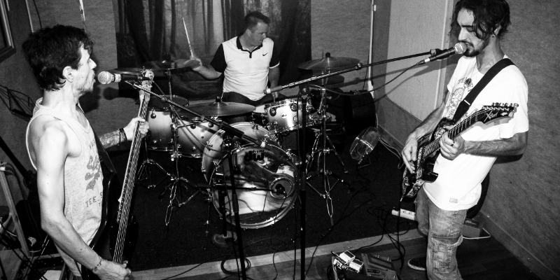 Joe la Truite, Groupe de Musique Rock en représentation à Bouches du Rhône - photo de couverture n° 3