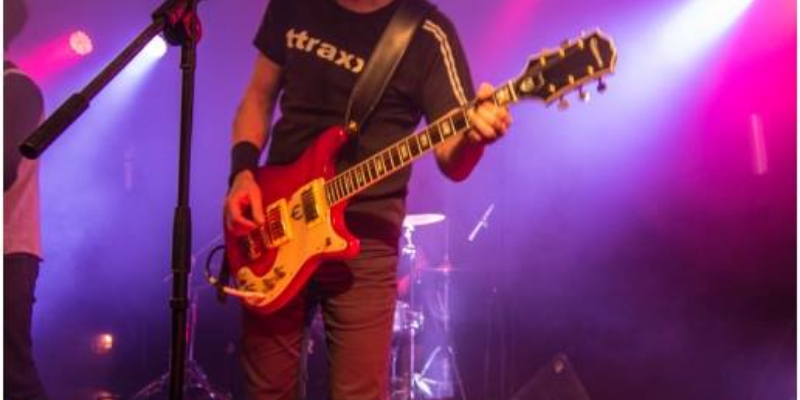 2 HEADED DOG, Groupe de Musique Rock en représentation à Eure et Loir - photo de couverture n° 3