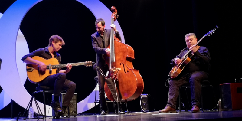LES MAINS DU SWING, Groupe de Musique Jazz en représentation à Loiret - photo de couverture n° 1