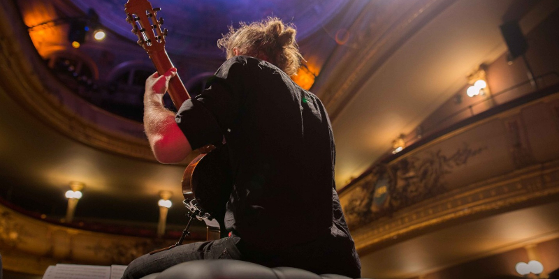 Gabriel Dubois, Musiciens Guitariste en représentation à Rhône - photo de couverture n° 1