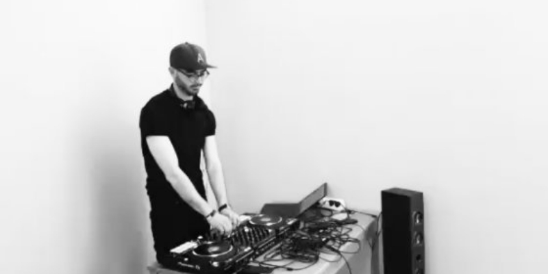 DJ Ameno, Musiciens Électronique en représentation à Hauts de Seine - photo de couverture n° 2