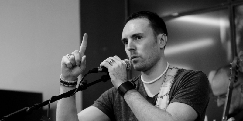 Laurent CHANADET, Groupe de Musique Rock en représentation à Gard - photo de couverture n° 2
