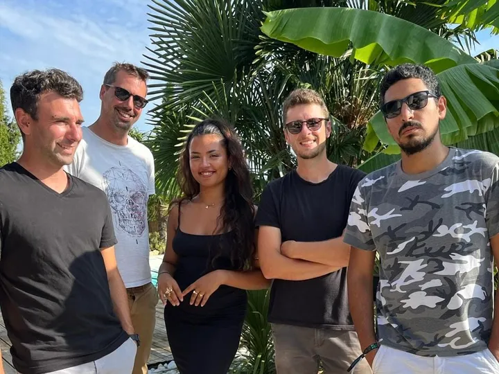 undefined n° 2