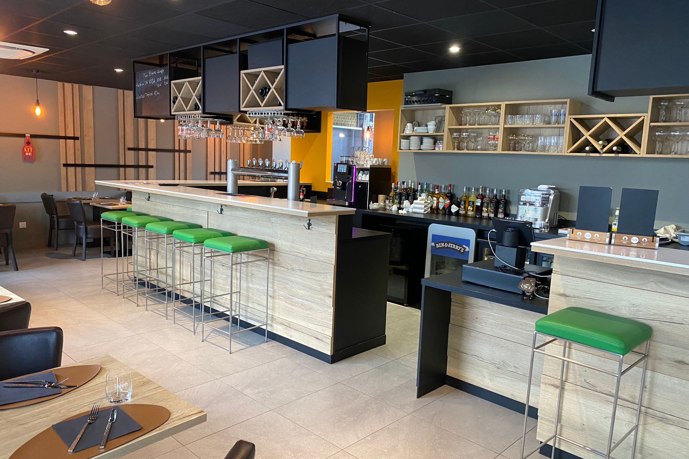 Photo de Animation du restaurant pour Restaurant / Bar