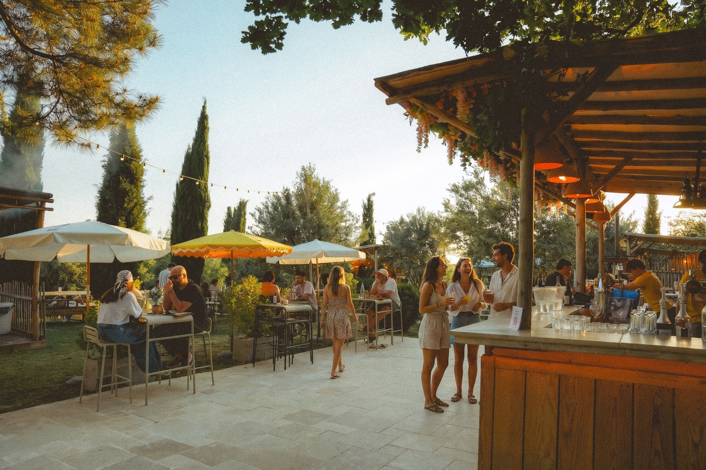 Photo de Animation du restaurant pour Restaurant / Bar