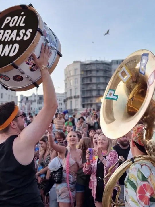 Les concerts passés et à venir de Poil O'Brass Band