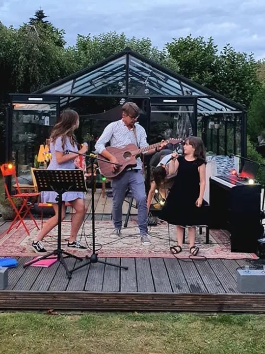 Les concerts passés et à venir de Maïa Pète Une Corde