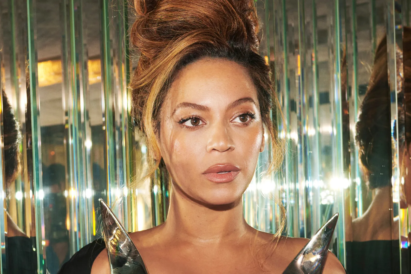 Beyonce - AI Prank Call App