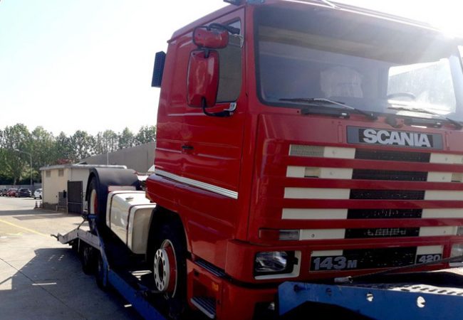 0000 Scania 143 transport