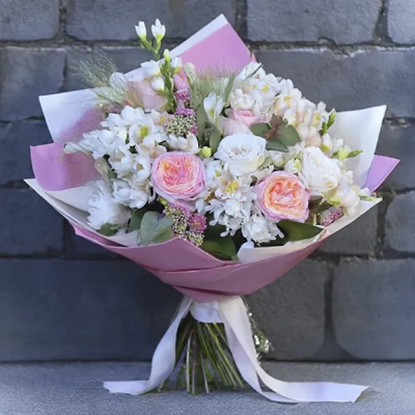 Best Spring Flowers to Gift in Canada on March 21