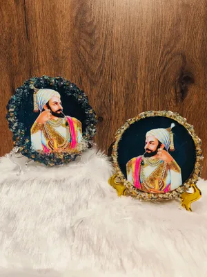 Resin Shivaji/Mantra show piece 