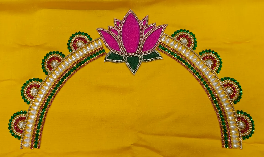 Kundan Tata Bhovatichi Mhairap 