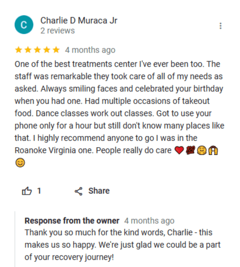 A Google review for a Pinnacle Treatment Center