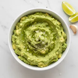 Mashed Avocado With Lime Juice And Garlic
