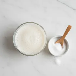 Light Foam On Plant-based Milk Sweetened With Erythritol