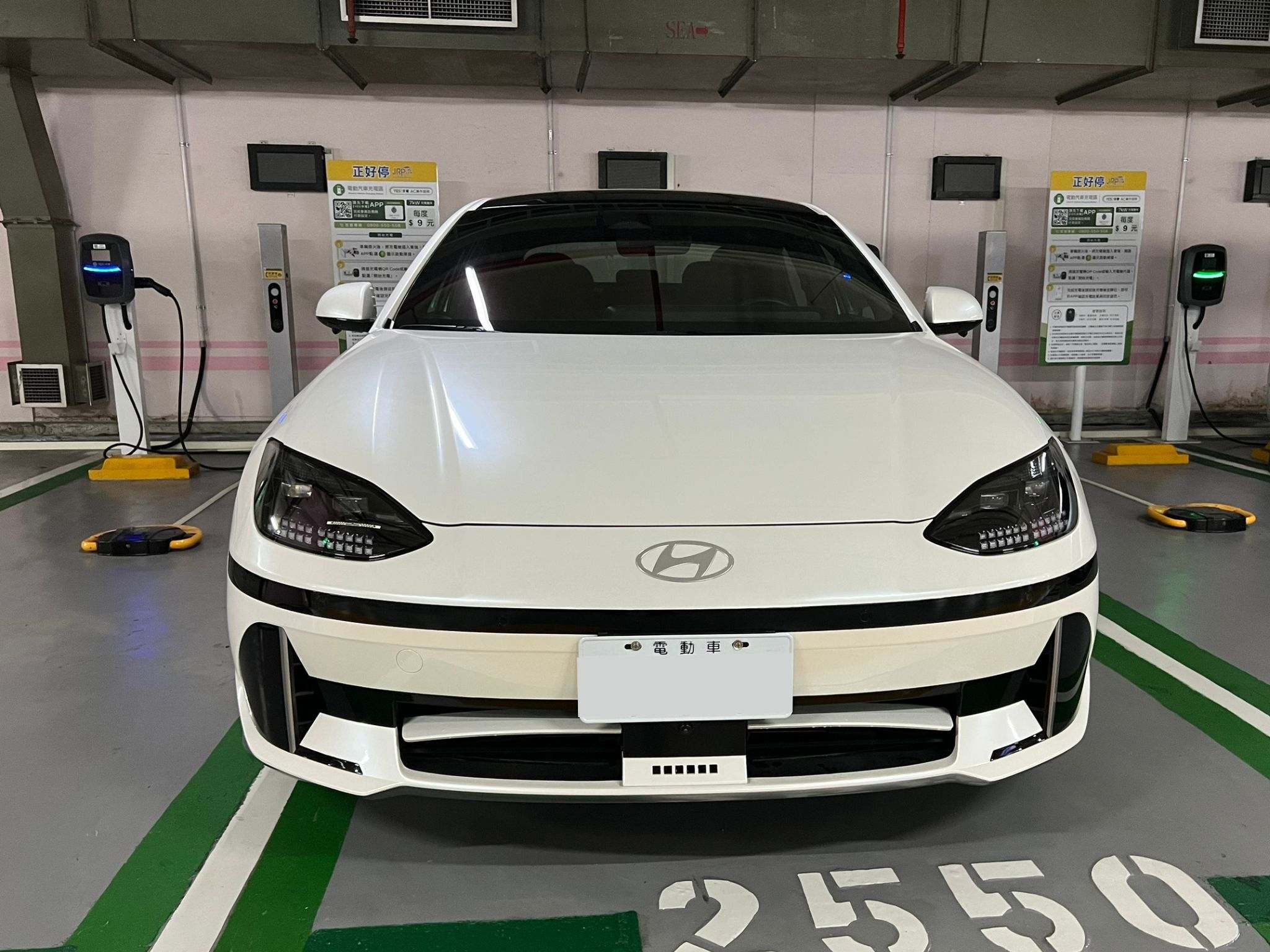 Hyundai 現代租車推薦  IONIQ 6 EV400