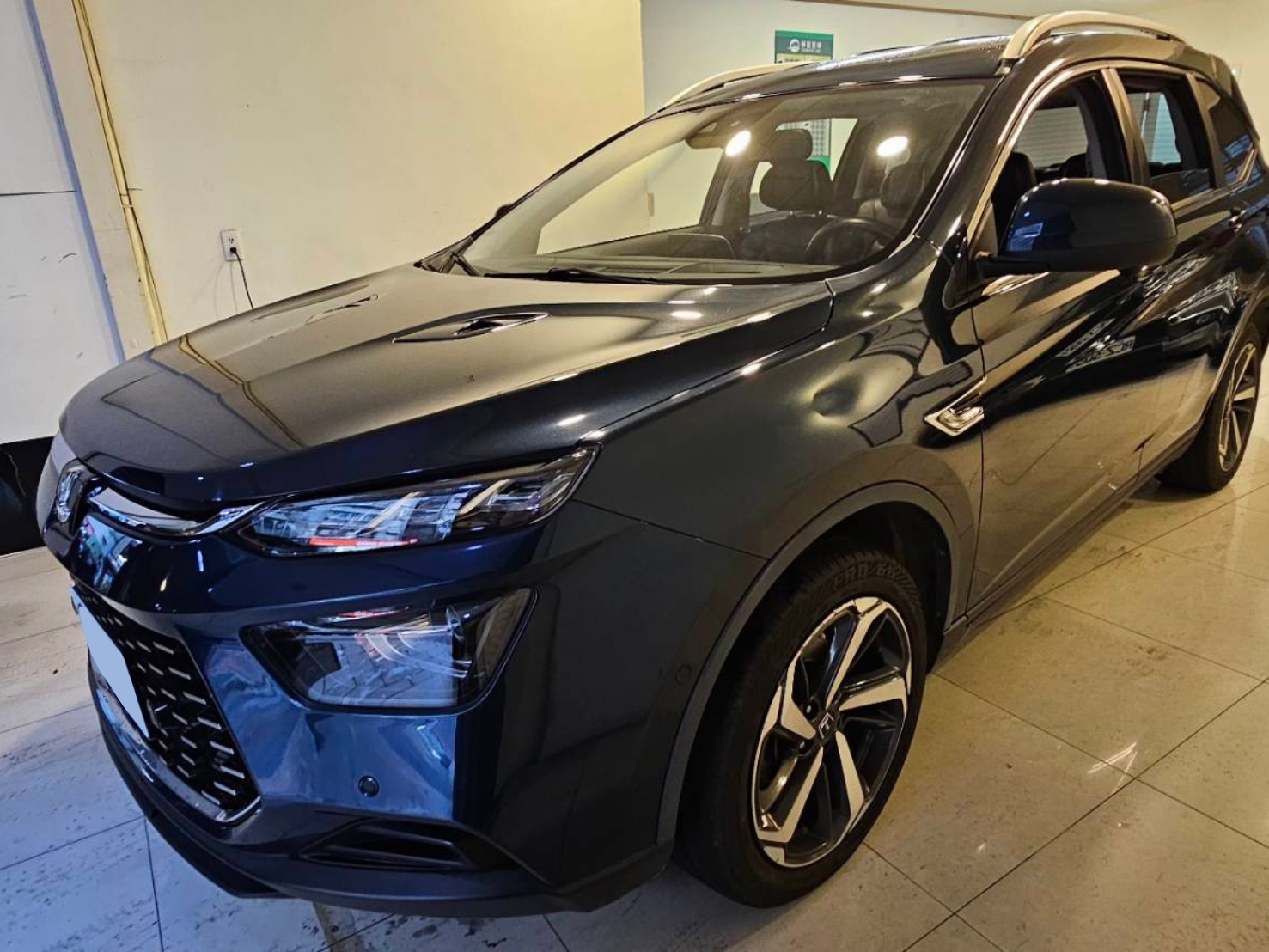 LUXGEN 納智捷租車推薦 URX 健康旗艦款