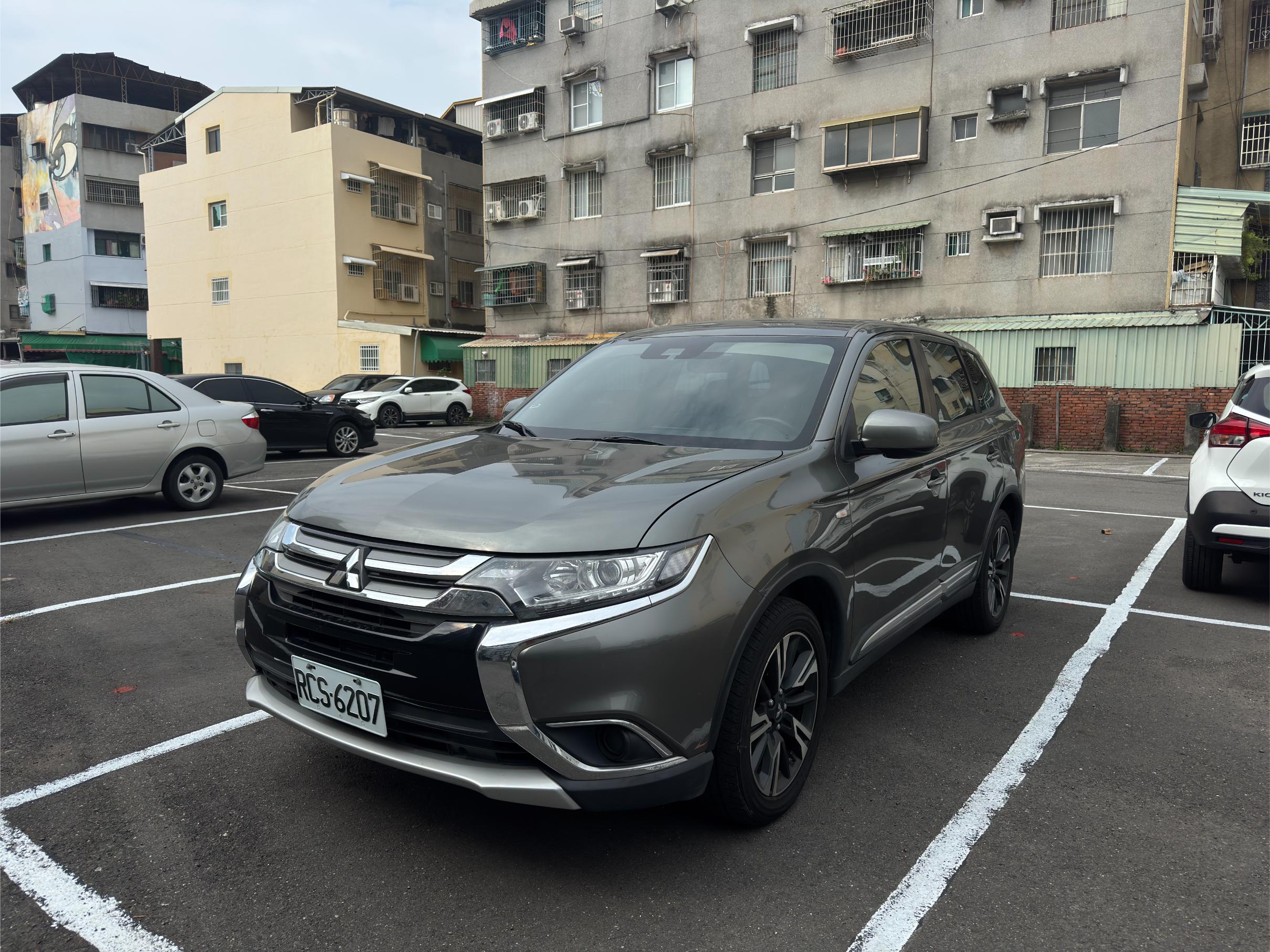 MITSUBISHI 三菱租車推薦 Outlander 2.4L
