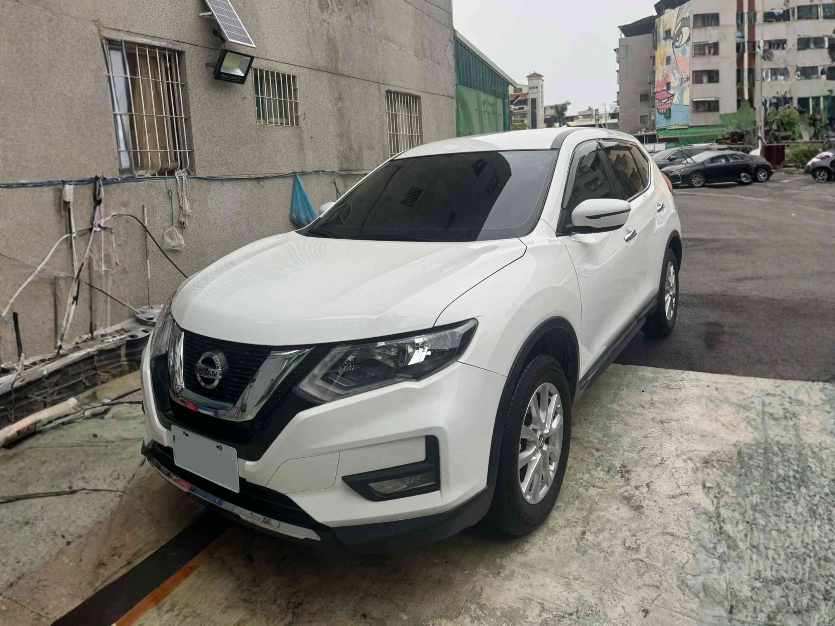 NISSAN租車推薦 X-TRAIL 2L