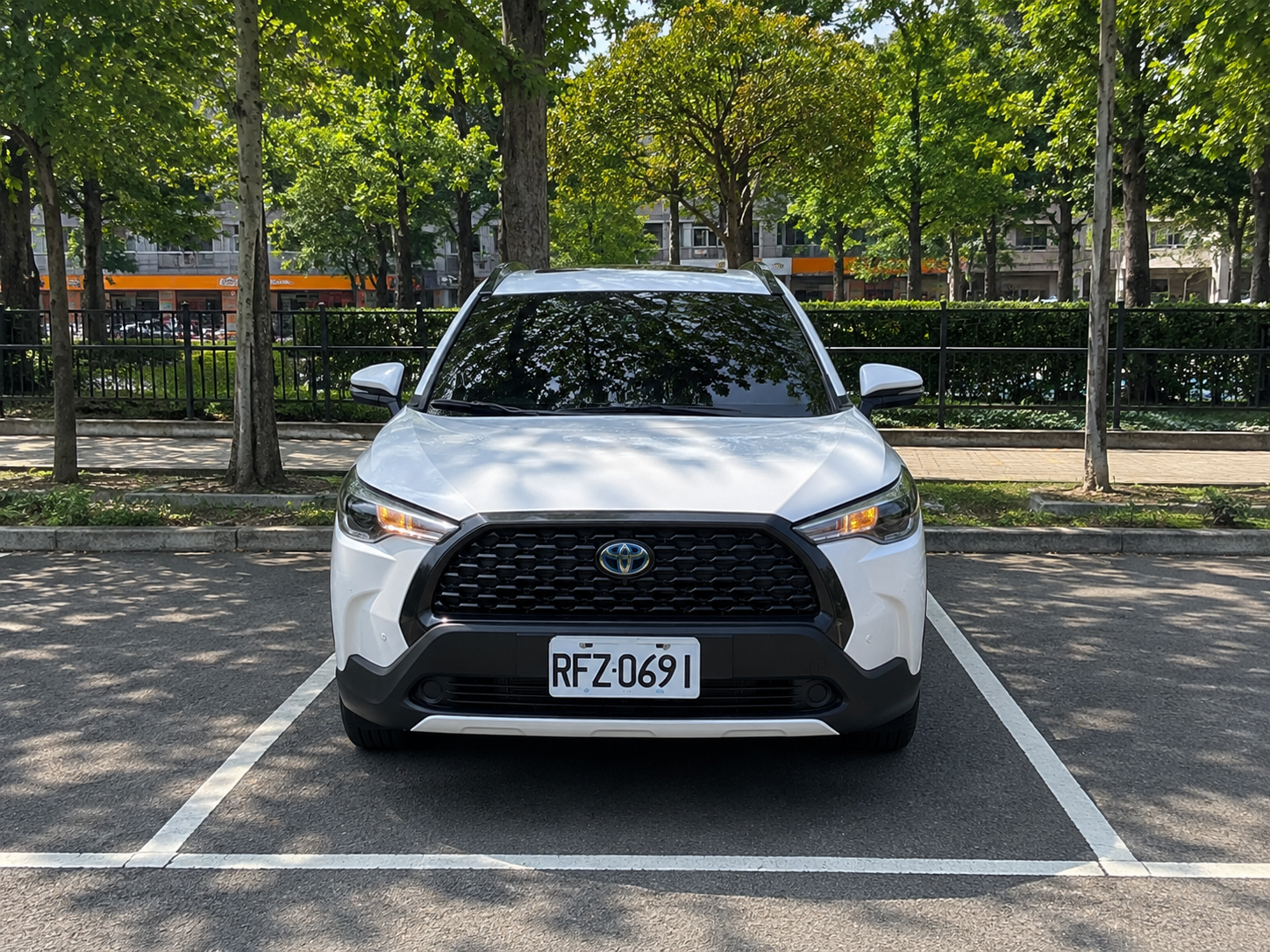 TOYOTA COROLLA CROSS 1.8 L租車推薦