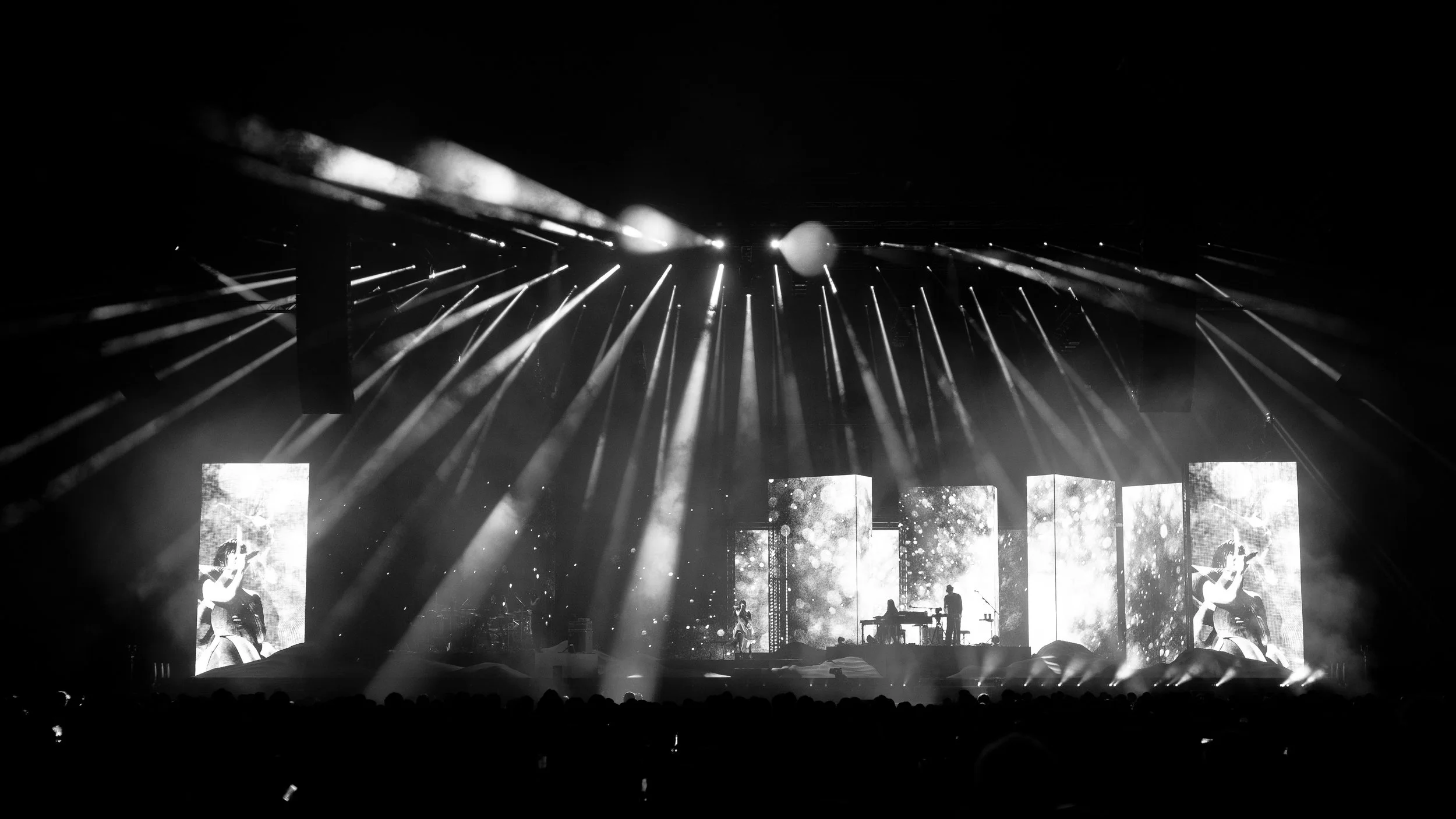 hikaru utada | SCIENCE FICTION, photo 5