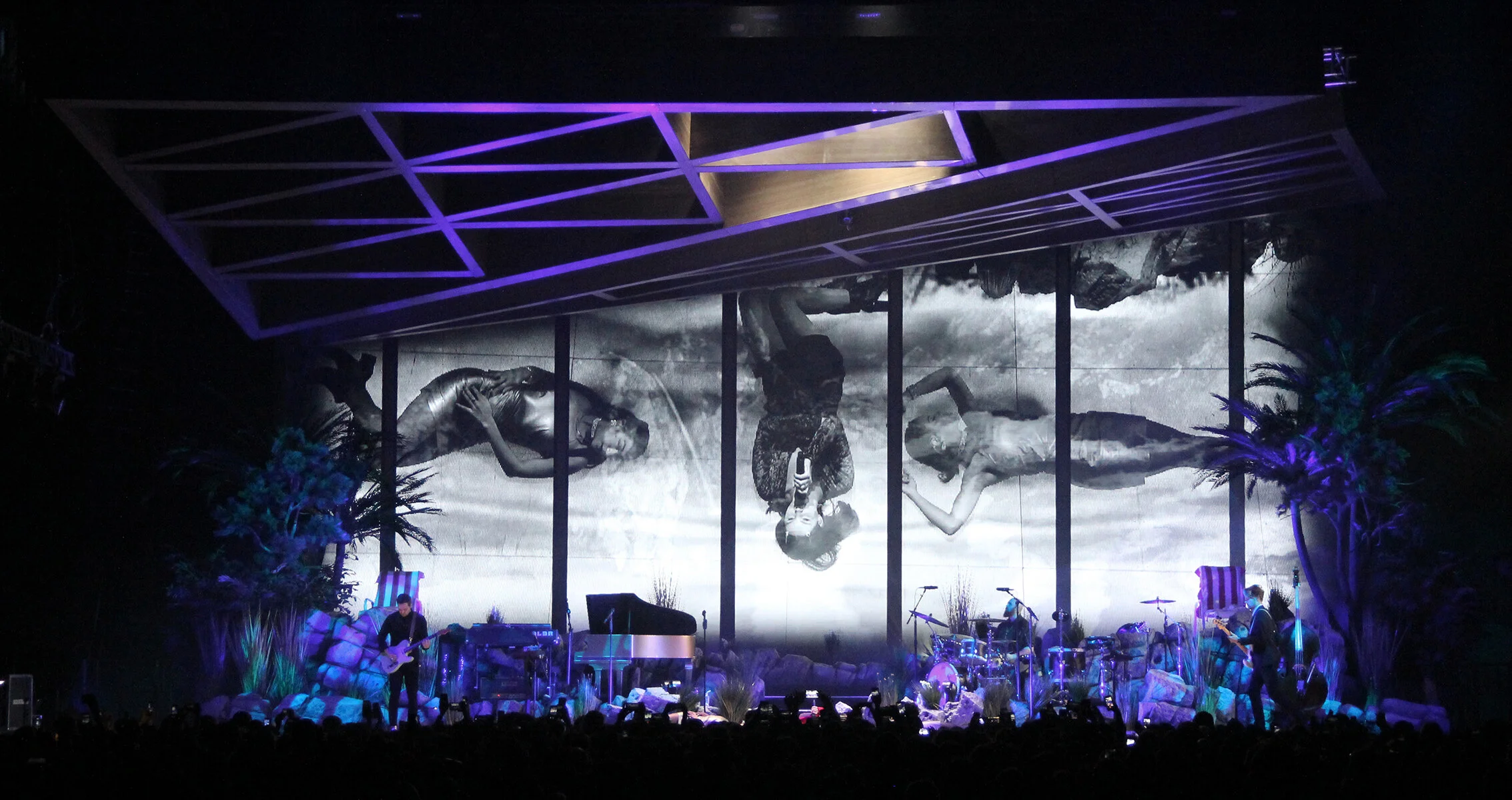 lana del rey | LA TO THE MOON, photo 6