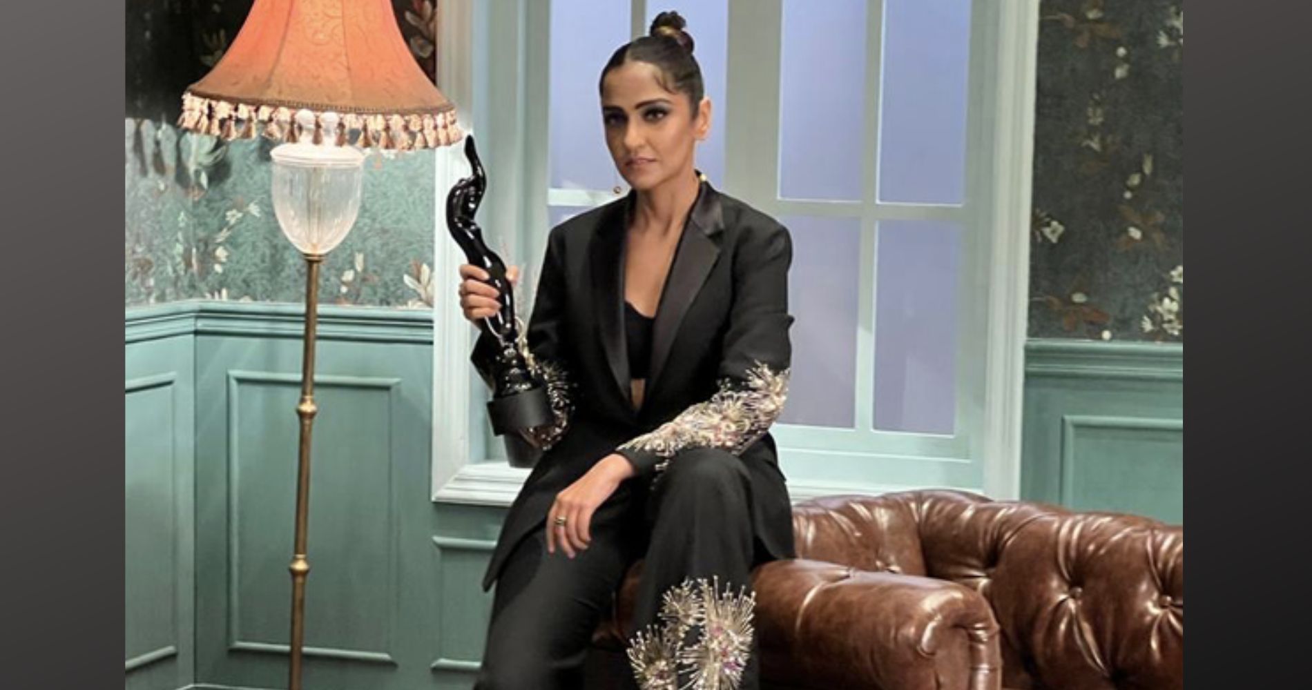 Asees Kaur added black lady by bagging the Filmfare award for Best playback singer