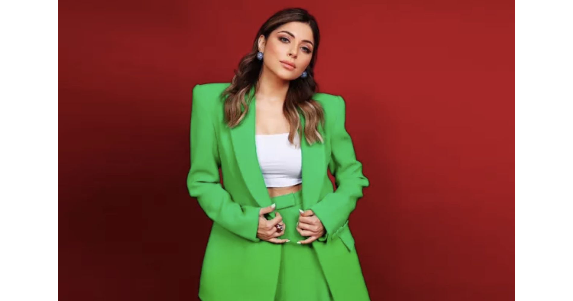 Kanika Kapoor Makes History: The First Indian Singer To Grace