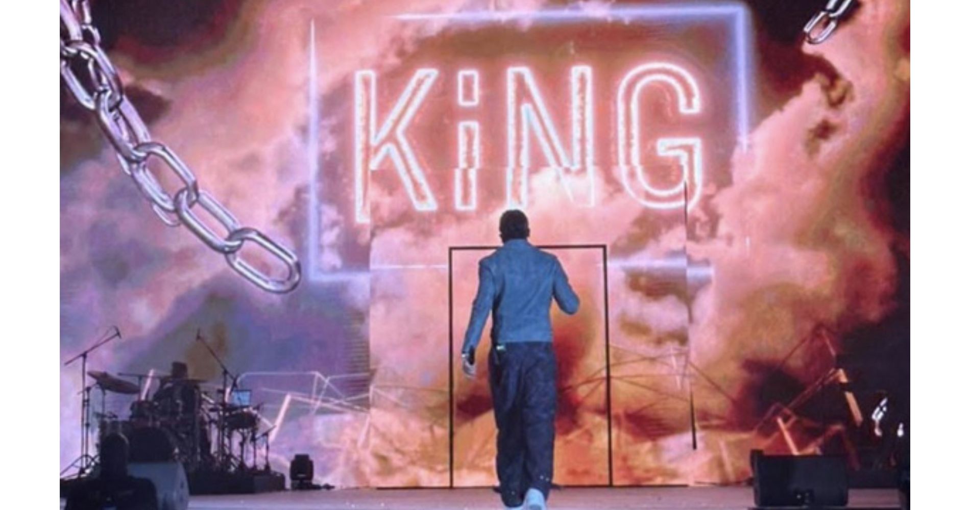Royal Performance: King Reigns Supreme In Doha With 'High Hukku'