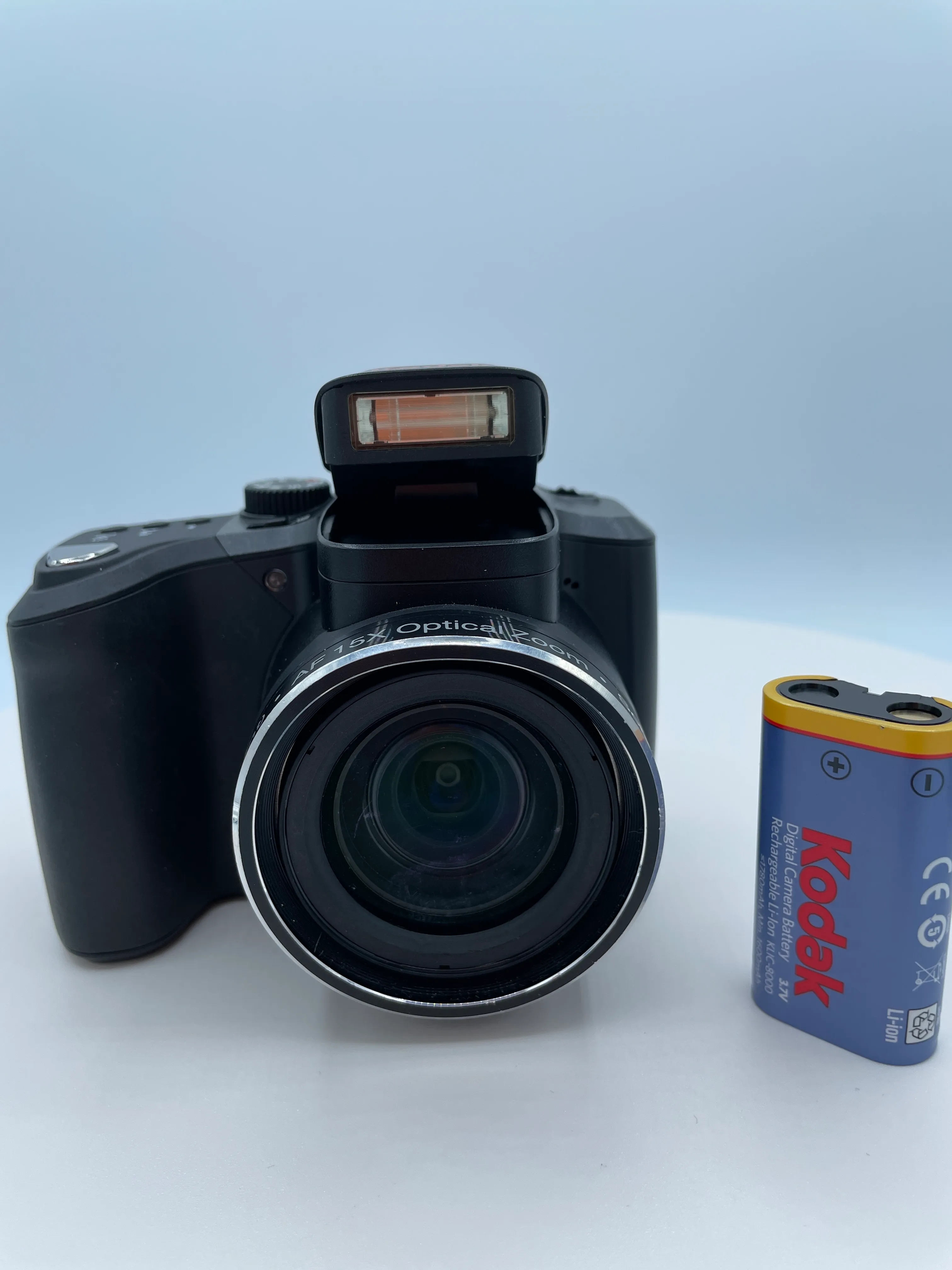 Kodak EasyShare Z1015 IS Camera media