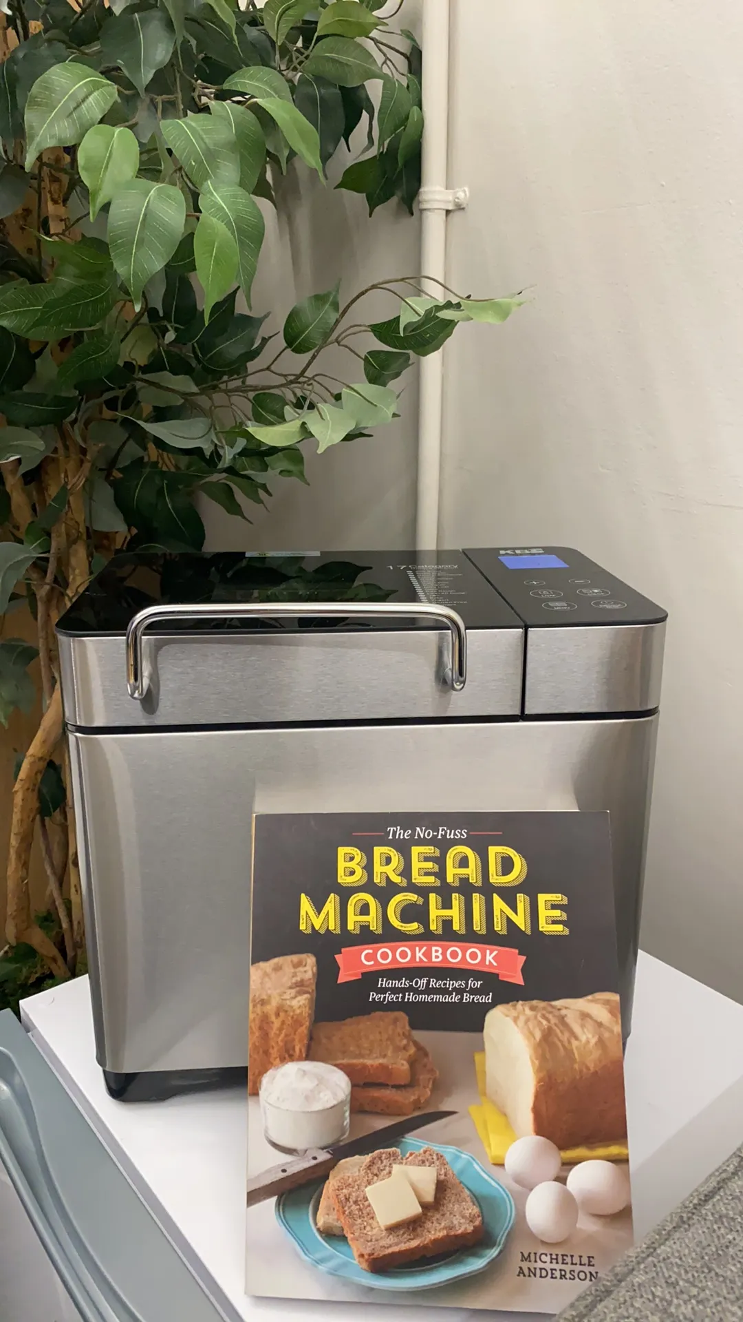 KBS 17-in-1 Bread Maker with Dual Heaters + cookbook media