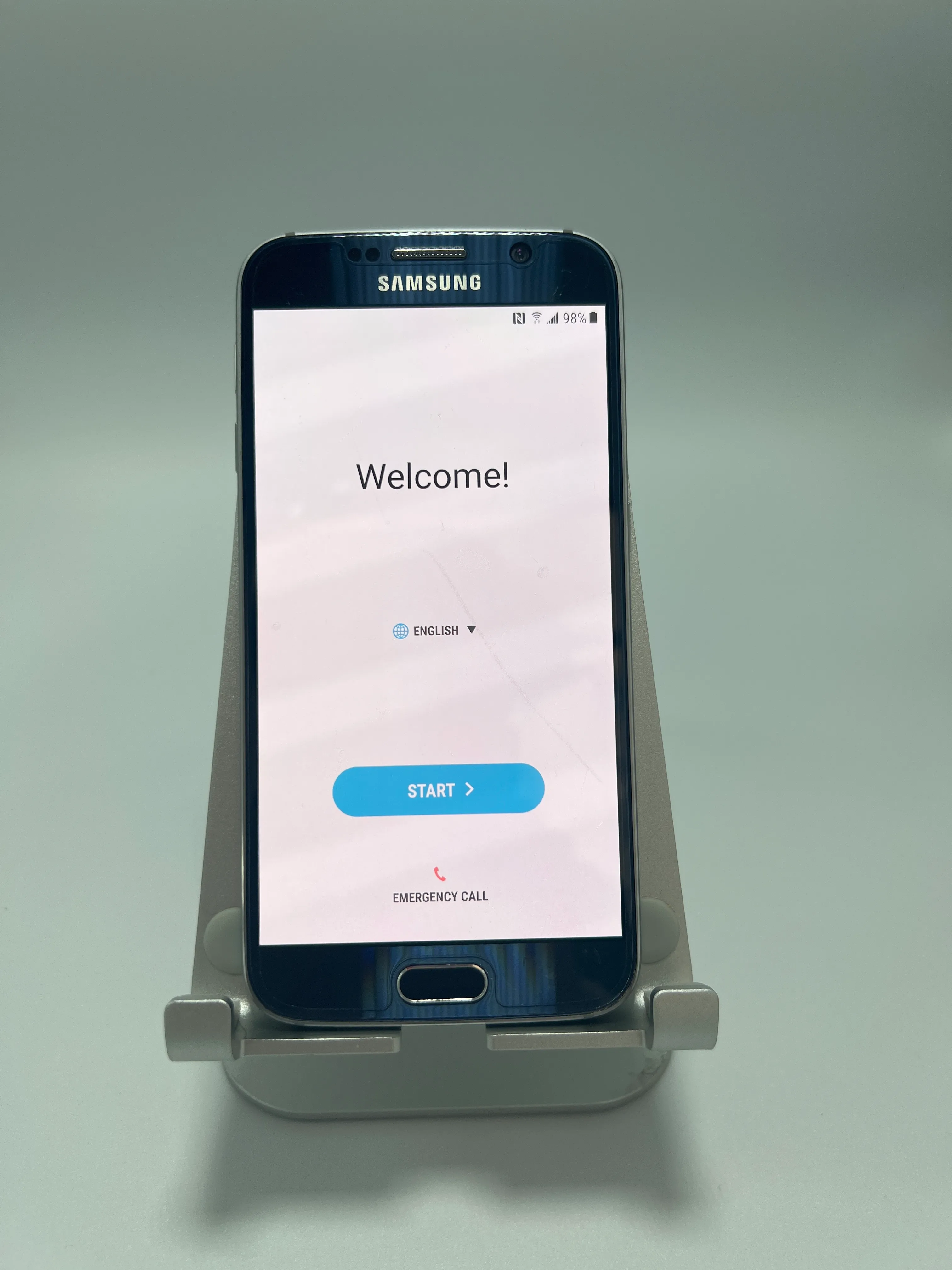 Samsung Galaxy S6 (32 GB) Phone media