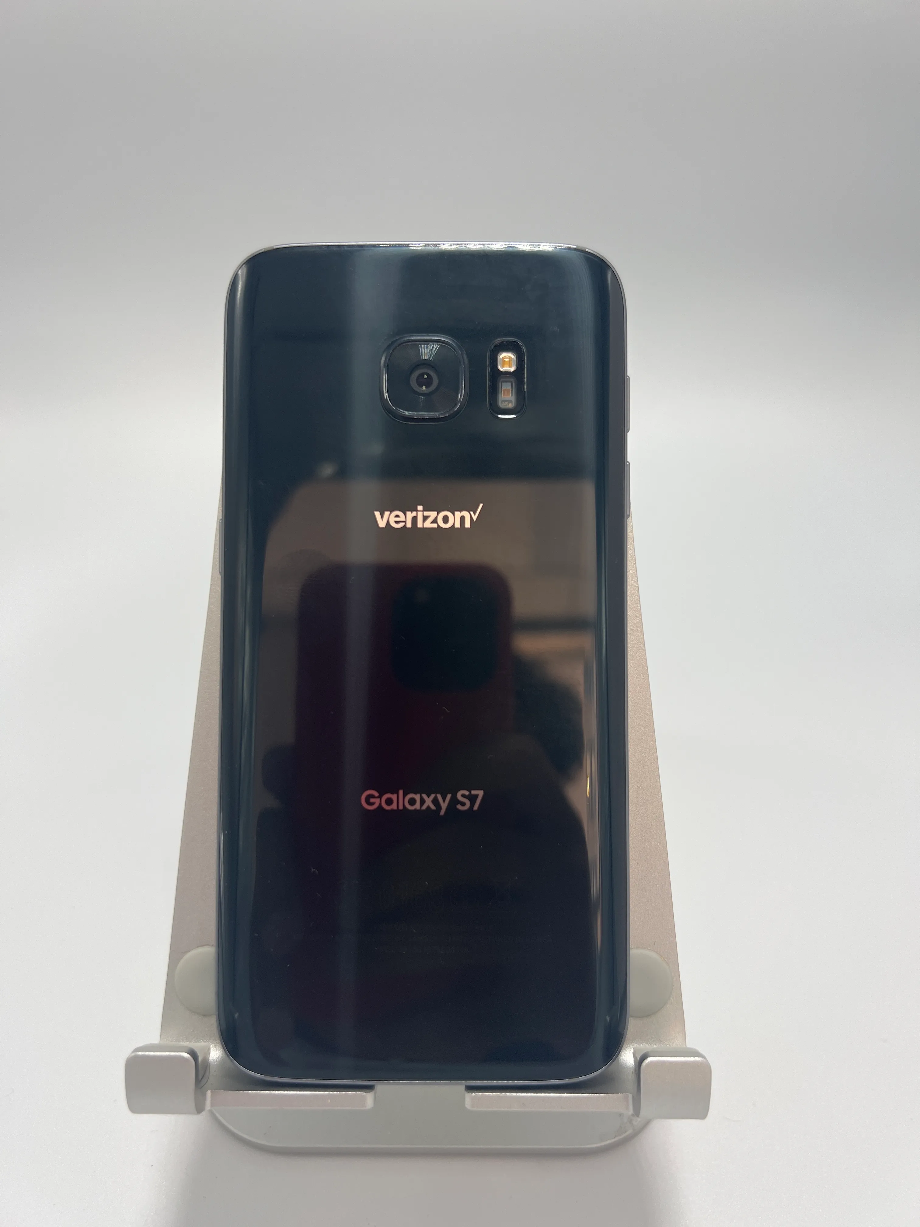 Samsung Galaxy S7 (32 GB) media