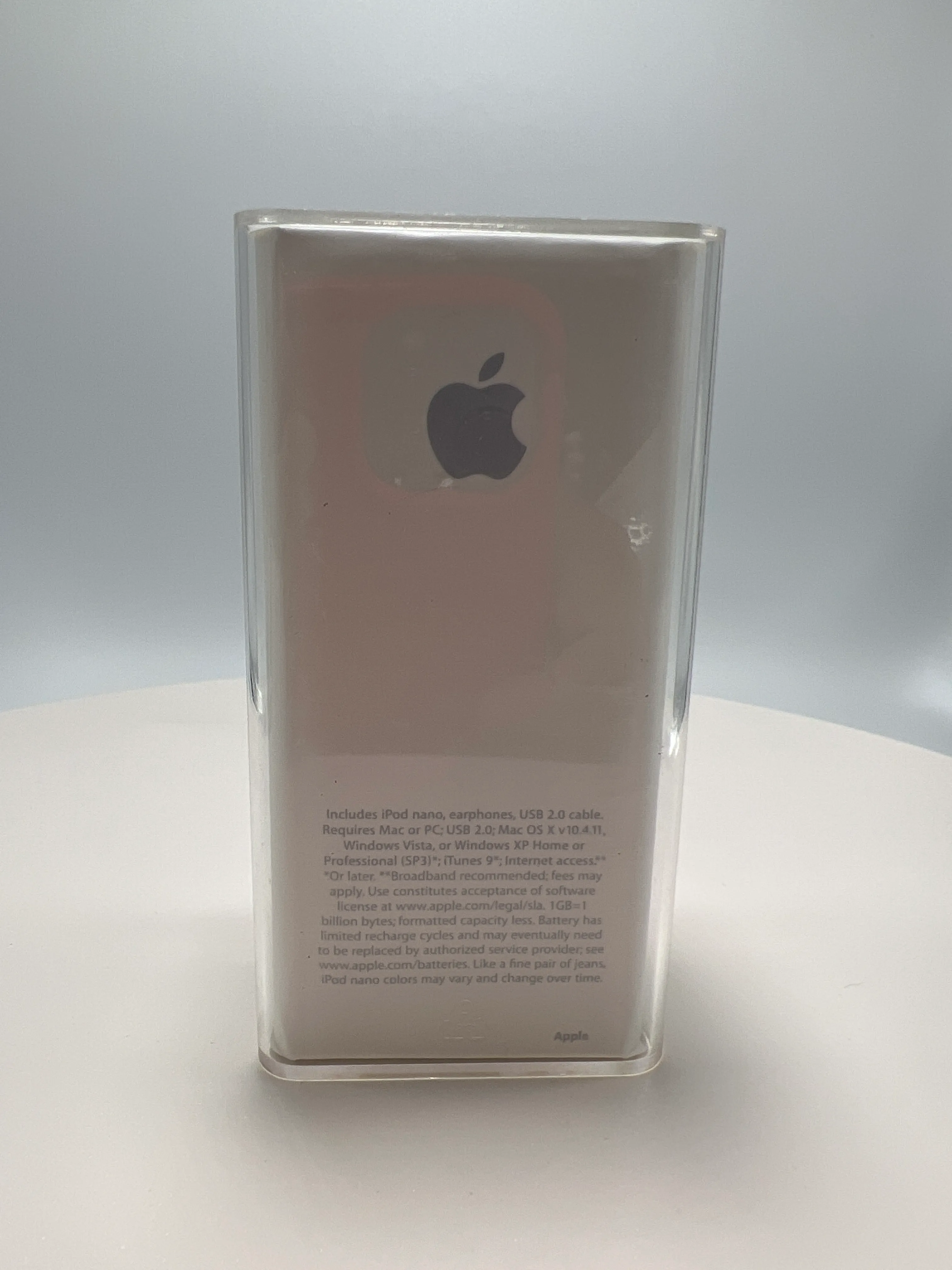 Apple iPod Nano ( 5th Generation - 8 GB) media