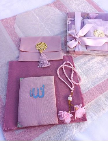 Buy Lux Customizable Islamic Gift Box for Women Muslim Woman Gift Set Eid  Ramadan Gift Islamic Birthday Gift Koran Gift Online in India - Etsy