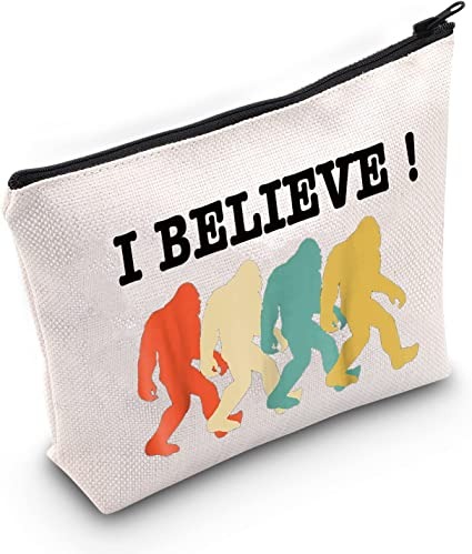  InnoBeta Bigfoot Gifts for Men Women, Sasquatch Gifts