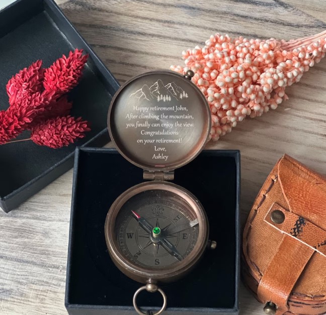Personalized Engraved Working Compass