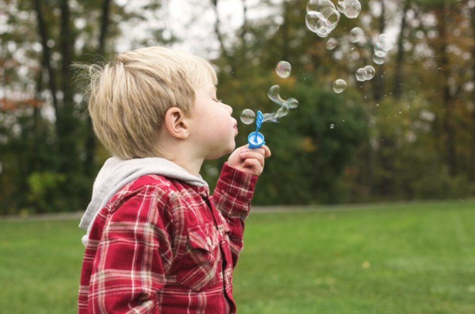 Playing with Bubbles 