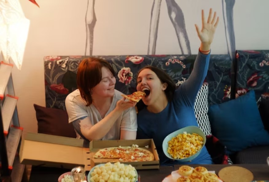 31 Fun Things to Do at a Sleepover for an Unforgettable Night