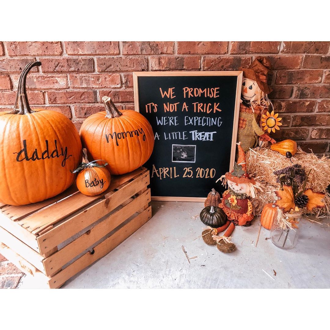 10 Creative Halloween Pregnancy Announcement Ideas 2023 Loveable 10-creative-halloween-pregnancy-announcement-ideas-2023-loveable