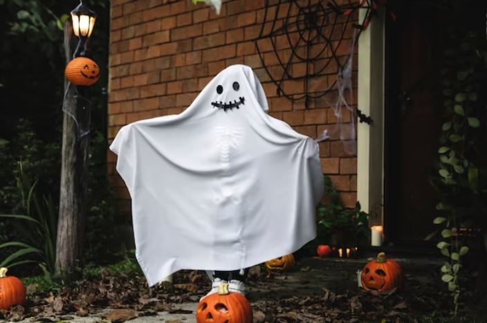 8 Halloween Symbols: What They Mean & How To Use Them In Marketing - Kimp