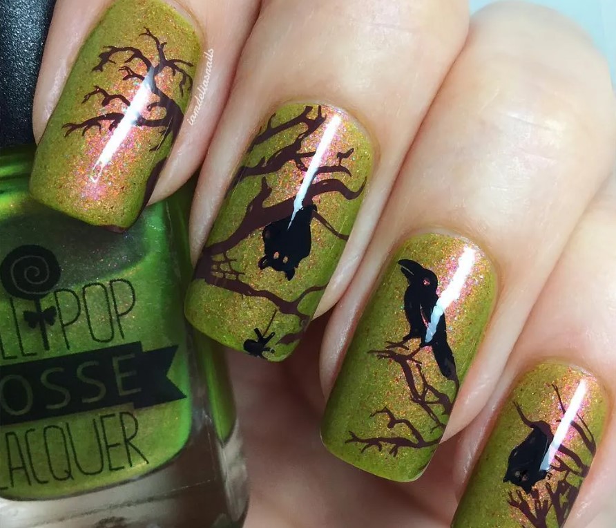 40 Halloween Nail Art Ideas You Can Wear To Work - Brit + Co