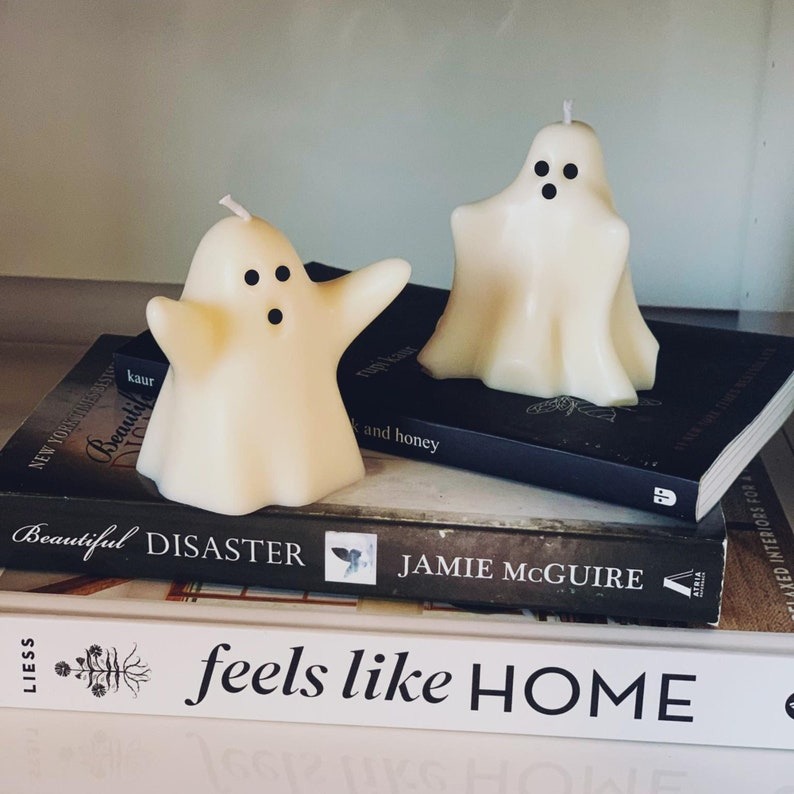 https://storage.googleapis.com/loveable.appspot.com/blog/uploads/2023/06/27105139/Original-Ghost-Candles.jpg