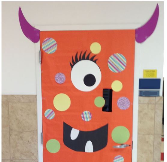 school door decorations halloween